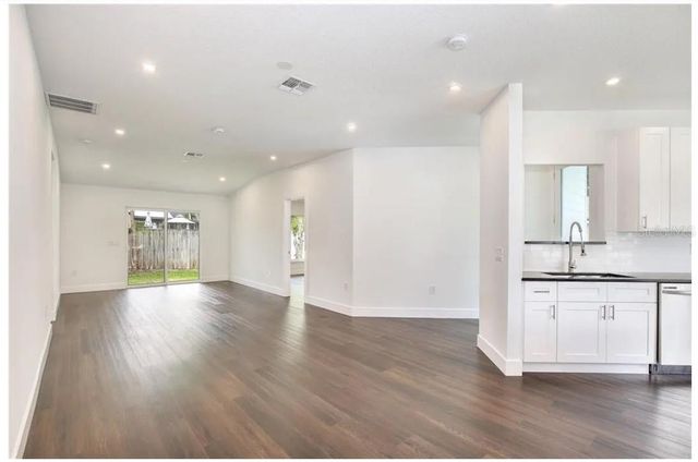 404 LANCERS DR, Winter Springs, FL 32708