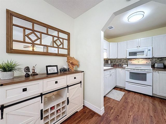 11624 BOYNTON LANE 43GB, New Port Richey, FL 34654