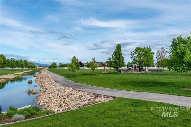 4393 N Palatine Ave., Meridian, ID 83646