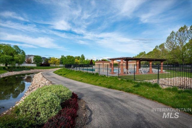 4393 N Palatine Ave., Meridian, ID 83646