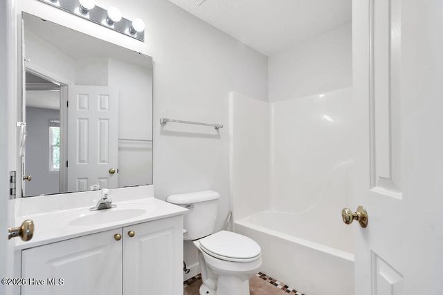 4800 Woods Edge Road, Wilmington, NC 28409