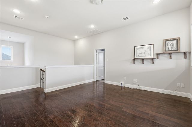 15524 Pioneer Bluff Trail, Fort Worth, TX 76262