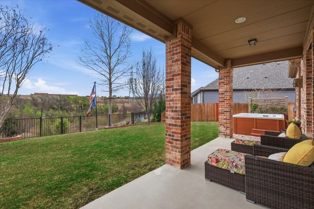 15524 Pioneer Bluff Trail, Fort Worth, TX 76262