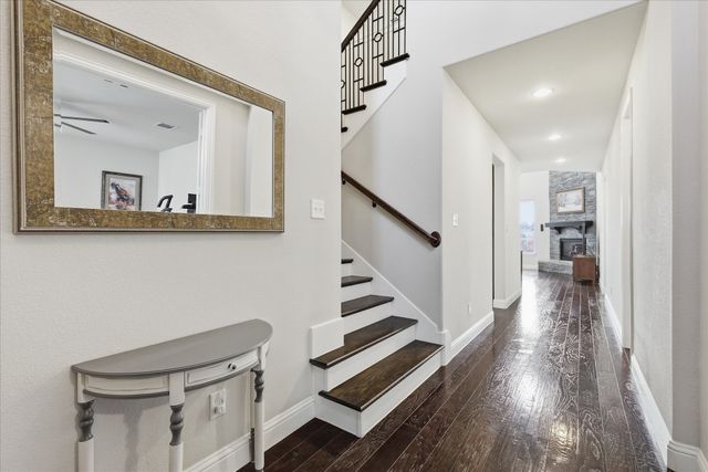 15524 Pioneer Bluff Trail, Fort Worth, TX 76262