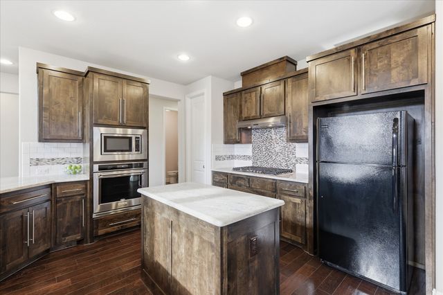 15524 Pioneer Bluff Trail, Fort Worth, TX 76262