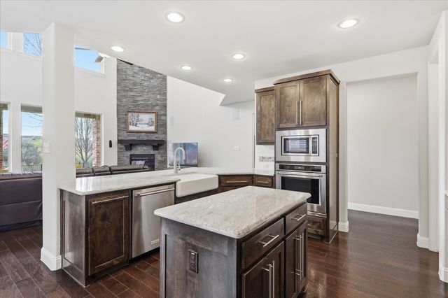 15524 Pioneer Bluff Trail, Fort Worth, TX 76262