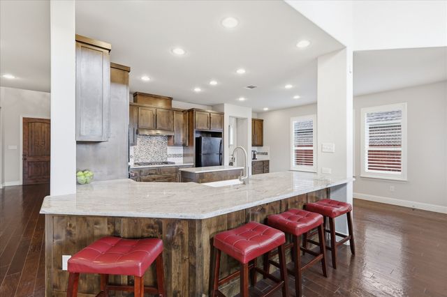 15524 Pioneer Bluff Trail, Fort Worth, TX 76262