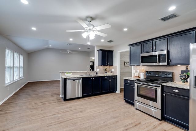 9321 Goldenview Drive, Fort Worth, TX 76244