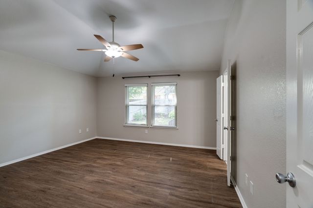 9321 Goldenview Drive, Fort Worth, TX 76244