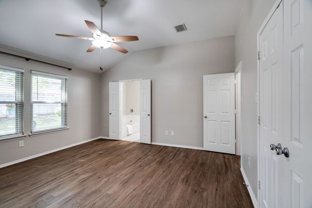 9321 Goldenview Drive, Fort Worth, TX 76244
