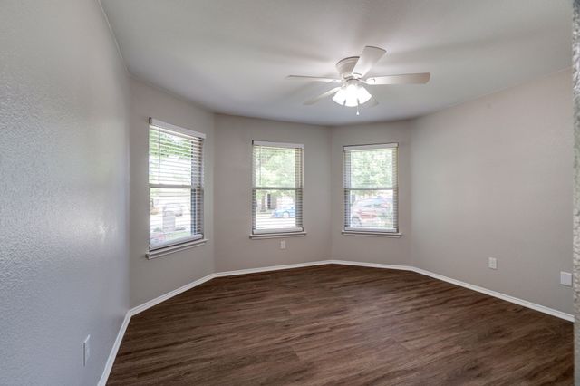9321 Goldenview Drive, Fort Worth, TX 76244