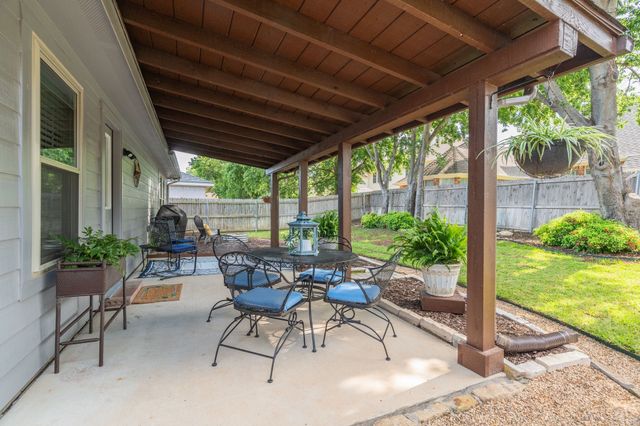 9321 Goldenview Drive, Fort Worth, TX 76244