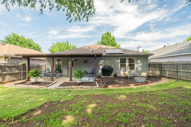 9321 Goldenview Drive, Fort Worth, TX 76244