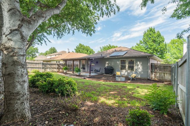 9321 Goldenview Drive, Fort Worth, TX 76244