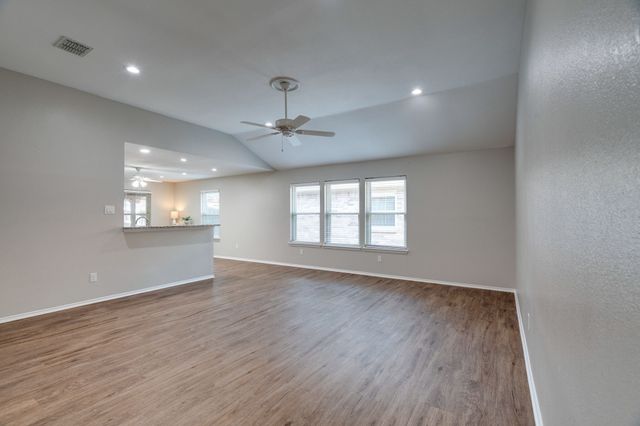 9321 Goldenview Drive, Fort Worth, TX 76244