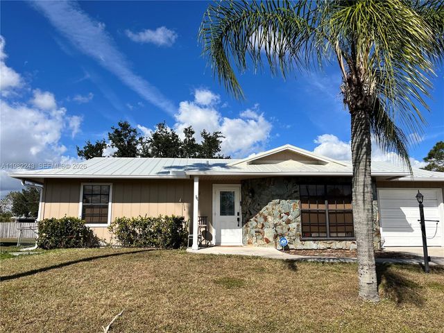 581 SW Banks Ter, Port St. Lucie, FL 34953