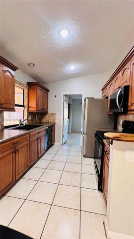 581 SW Banks Ter, Port St. Lucie, FL 34953