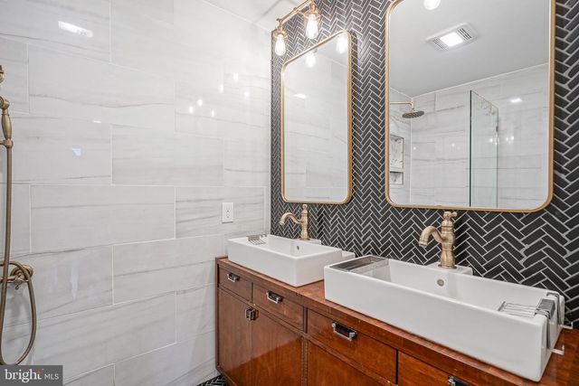 732 SALTER ST, Philadelphia, PA 19147