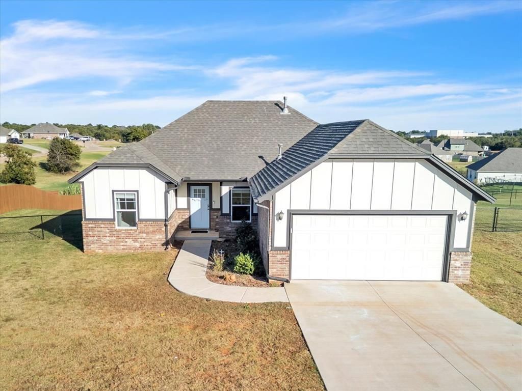 11654 Split Oak Circle, Guthrie, OK 73044