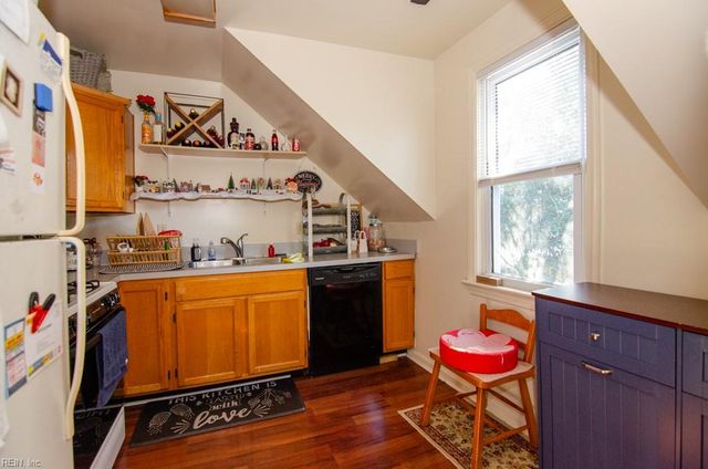 1056 Little Bay AVE, Norfolk, VA 23503