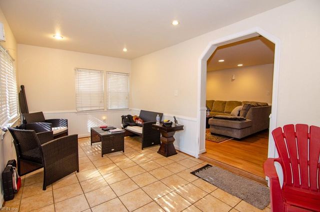 1056 Little Bay AVE, Norfolk, VA 23503