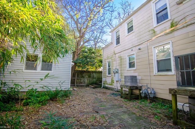 1056 Little Bay AVE, Norfolk, VA 23503