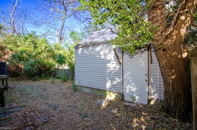 1056 Little Bay AVE, Norfolk, VA 23503