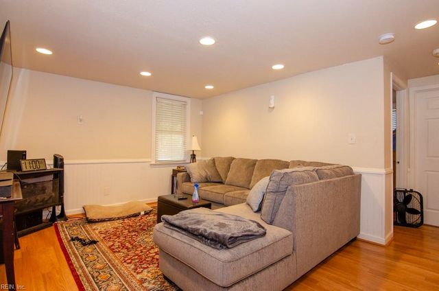 1056 Little Bay AVE, Norfolk, VA 23503