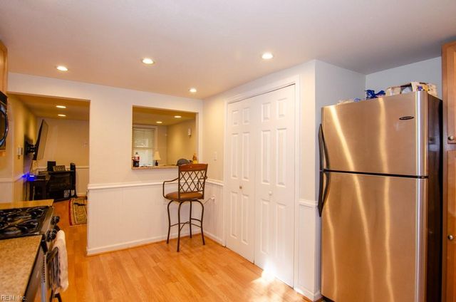 1056 Little Bay AVE, Norfolk, VA 23503