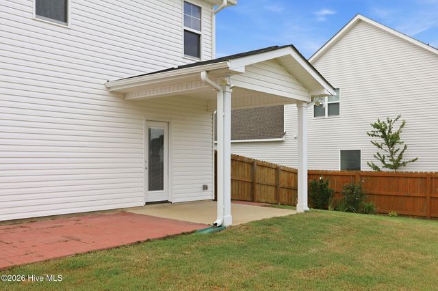 164 Leach Creek Drive, Raeford, NC 28376