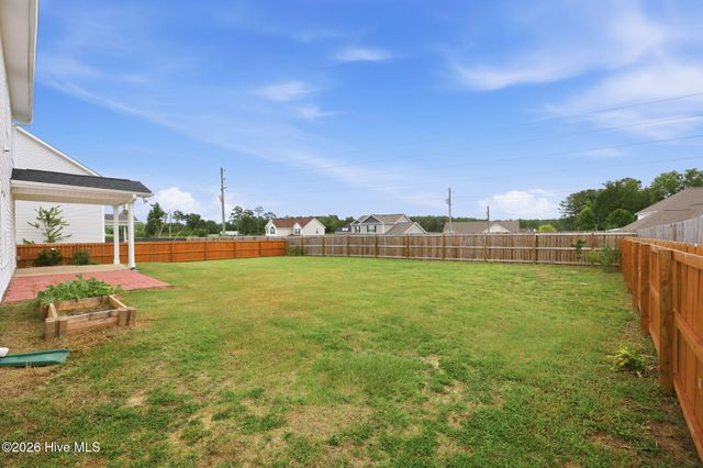 164 Leach Creek Drive, Raeford, NC 28376
