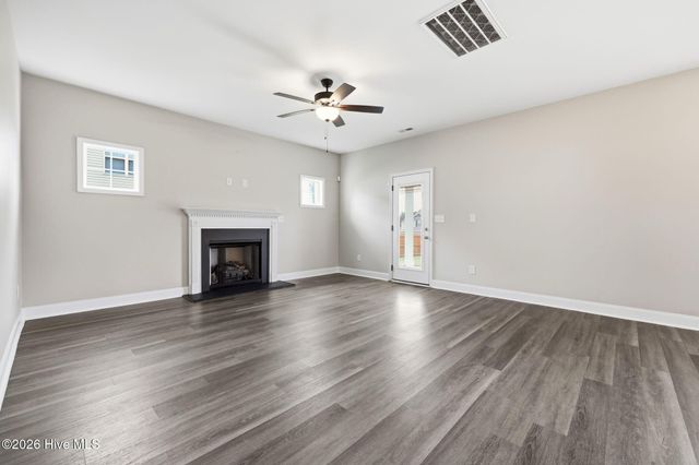 164 Leach Creek Drive, Raeford, NC 28376