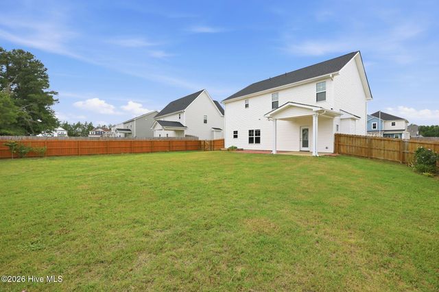 164 Leach Creek Drive, Raeford, NC 28376