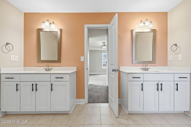 164 Leach Creek Drive, Raeford, NC 28376