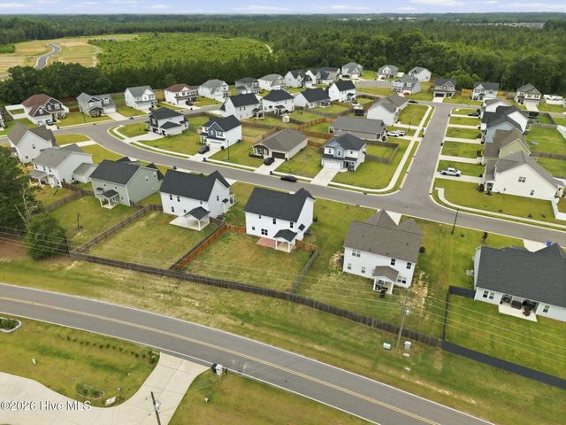 164 Leach Creek Drive, Raeford, NC 28376