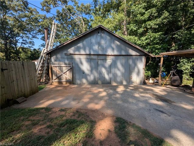 108 Ford Street, Thomasville, NC 27360