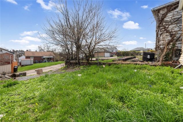 2802 Stewart St, Mckeesport, PA 15132