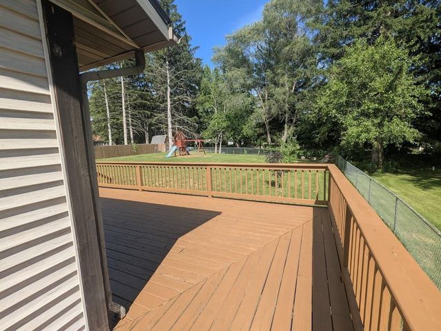 N7590 Island Drive, Pardeeville, WI 53954