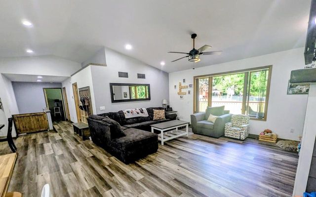 N7590 Island Drive, Pardeeville, WI 53954