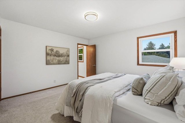 1620 1st AVENUE, Grafton, WI 53024