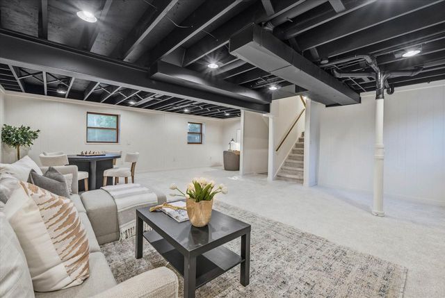 1620 1st AVENUE, Grafton, WI 53024