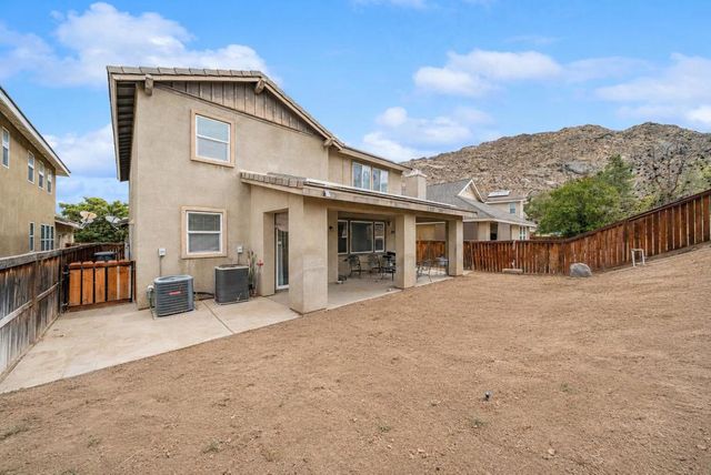 2121 Cottage Court, Perris, CA 92571