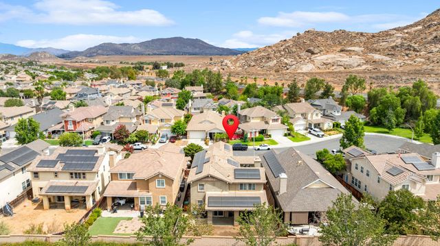 2121 Cottage Court, Perris, CA 92571