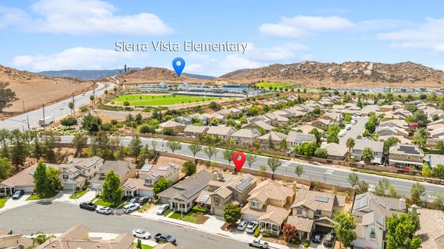 2121 Cottage Court, Perris, CA 92571