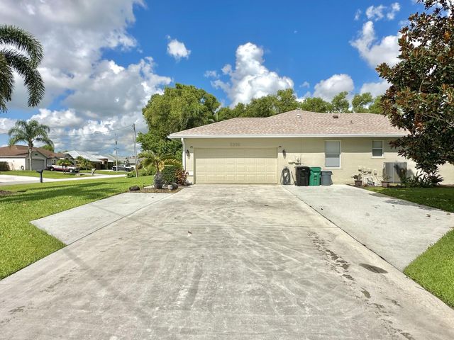 5399 NW Lamoore Lane, Port St. Lucie, Port St Lucie, FL 34983