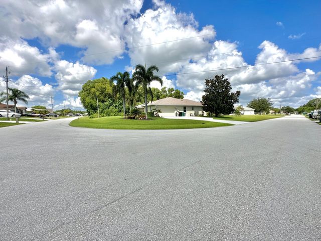 5399 NW Lamoore Lane, Port St. Lucie, Port St Lucie, FL 34983