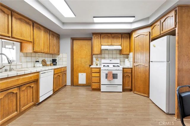 10626 Valley Vista, Apple Valley, CA 92308