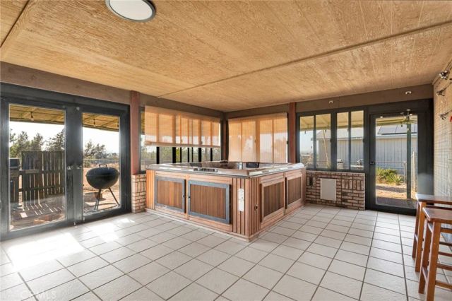 10626 Valley Vista, Apple Valley, CA 92308