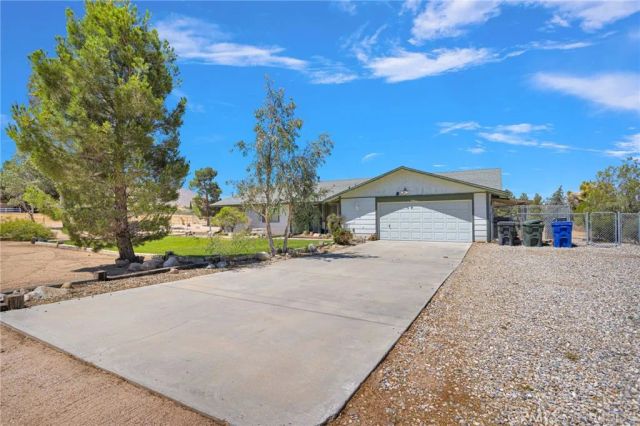 10626 Valley Vista, Apple Valley, CA 92308