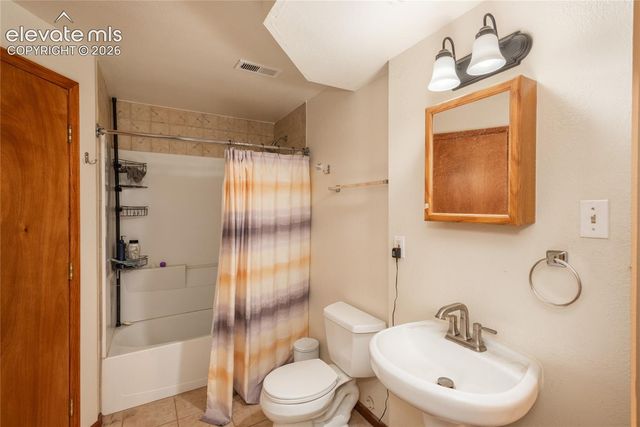 6950 Hodgen Road, Colorado Springs, CO 80908
